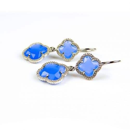 model Double Fiori klein oorringen in zilver blauwe klavers - Stofbril