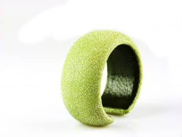 armband in roggenleder 30 mm breed kleur celadon - Productontwerp