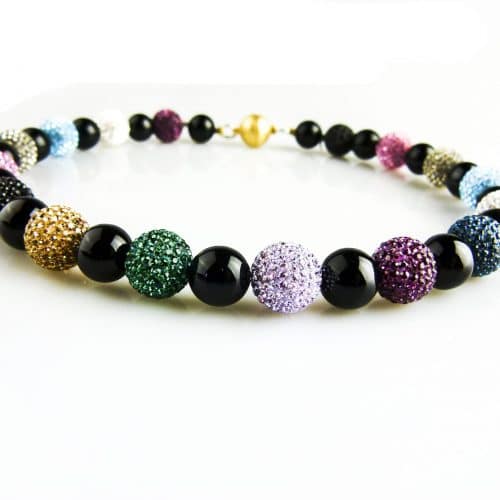 collier in onyx en strassparels gekleurd - Armband