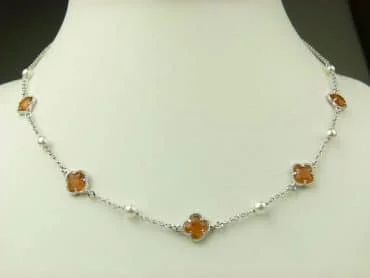 collier in zilver model flower - oranje - Kraal