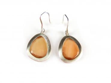 Zilveren oorringen oorbellen Model Playfull Colors gezet met oranje stenen - Productontwerp