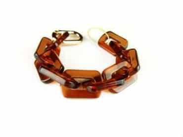 Armband Model Rectangle met cognac kleurige acryl schakels