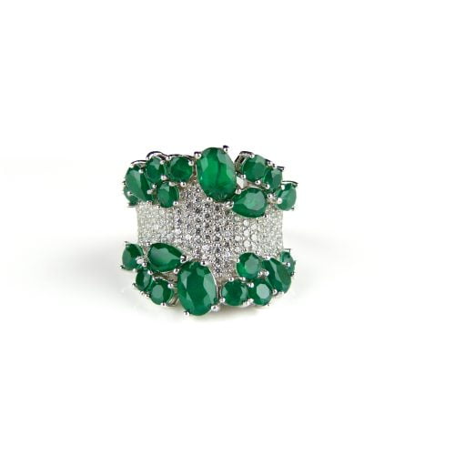 Brede zilveren ring groene stenen en cubic zirconia